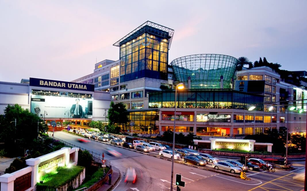 1 Utama shopping center